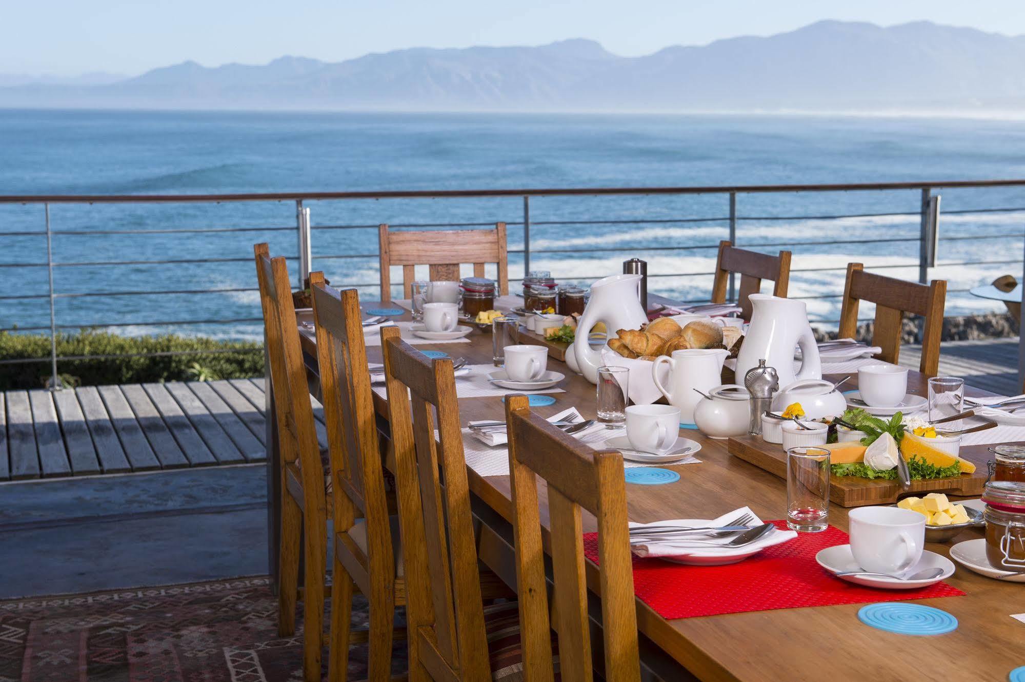 Whalesong Lodge Гансбай Экстерьер фото